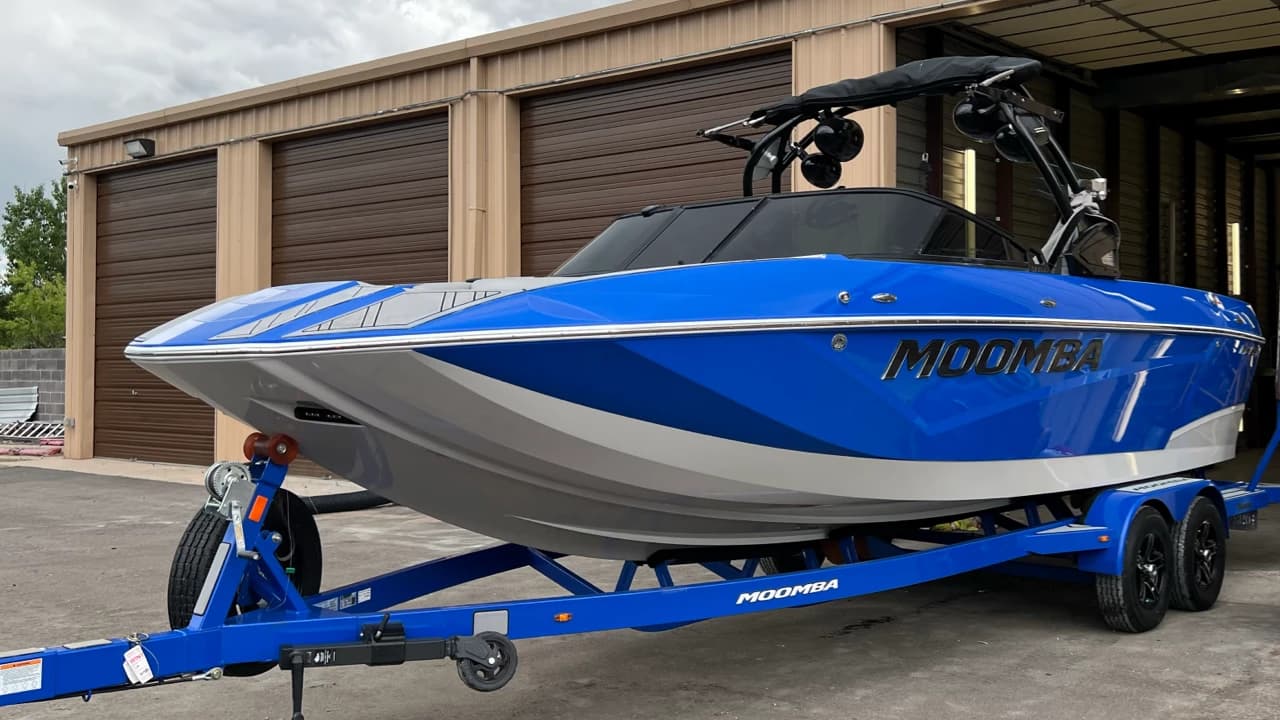 Boat detailing, boat ceramic coating